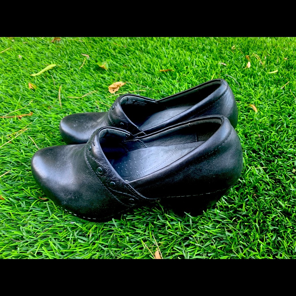 Black Dansko Heels/Clogs